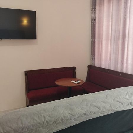 Στούντιο Στη Στοά Βαρβουτσή #1 Apartment Kalamata Exterior foto